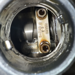 Двигатель Mazda LF-VE-695343 шуп в головке пластик Atenza/Mazda6 GG