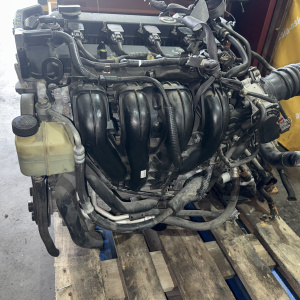 Двигатель Mazda LF-VE-073513 шуп в головке пластик Atenza/Mazda6 GG