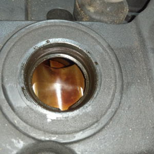 Двигатель Chrysler PT Cruiser EDZ-9T617986 2.4L P05047614AB (дефект коллектора) PT24 '2009