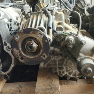 АКПП Isuzu 6VD1/6VE1 4L30E / GM 96042236 4WD ( не TOD ) 5 конт. спереди, 4 конт. сзади, раздатка с электромотором Bighorn/MU/Wizard/Trooper UBS25/UES2
