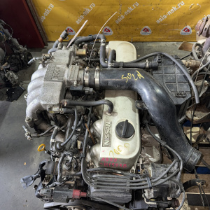Двигатель NISSAN RB20-E-111553B БЕЗ КОНДЕРА LAUREL