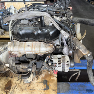 Двигатель Nissan VG33-100990A Terrano R50