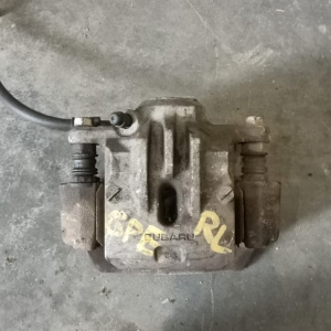 Суппорт Subaru GPE Impreza XV зад, лев