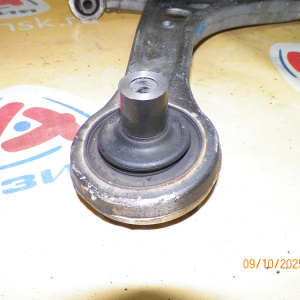 Рычаг Subaru VM4 Levorg перед, прав EJ251/EJ255/EJ257/FA20 Алюминевый. С задним плавающим салентблокам.