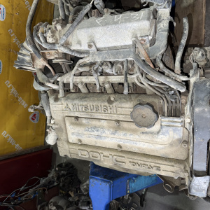 Двигатель Mitsubishi 4G63-UA7140 2WD/4WD 2 вальн DOHC с датчиком коленвала Chariot/RVR N23W