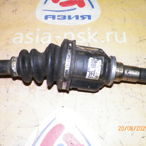 Привод Toyota NHP10 Aqua перед, лев