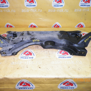 Балка Toyota NHP10 Aqua F поперечная