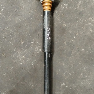 Амортизатор Mazda BM6FJ Axela R