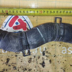 Патрубок  радиатора Toyota 16571-30010 Land Cruiser Prado KDJ95 1KD-FTV в