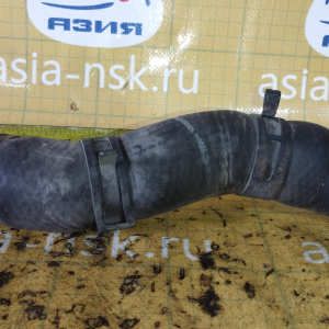 Патрубок  радиатора Toyota 16571-30010 Land Cruiser Prado KDJ95 1KD-FTV в