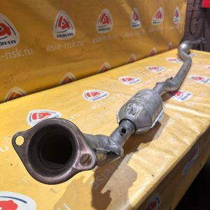 Глушитель Mitsubishi Galant Fortis CY3A/CX3A 4B10 1 резонатор средняя часть + штаны + катализатор 1570B224