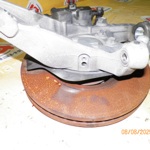 Ступица Infiniti S51 FX35 '2003-2008 VQ35 перед, лев 2WD ABS. В сборе. З/П.