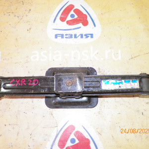 Домкрат Toyota Estima CXR20 09111-28050 1250кг.