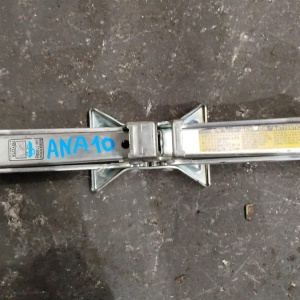 Домкрат Toyota Mark X Zio ANA10 1100 кг.