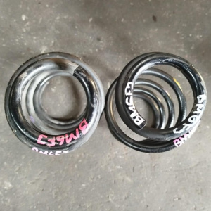 Пружина Mazda BM6FJ 3/Axela R цена указана за штуку