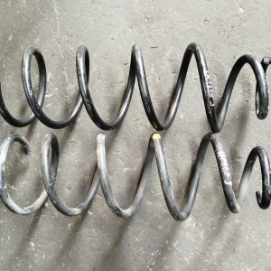 Пружина Mazda BM6FJ 3/Axela R цена указана за штуку