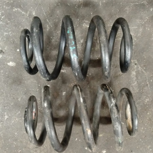 Пружина Toyota S402M Lite Ace R цена за штуку