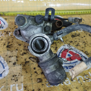 Горловина радиатора Isuzu Elf 4JG2 системы охлаждения двс на гбц