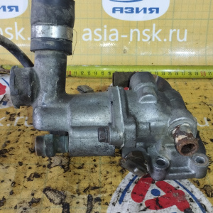 Горловина радиатора Isuzu Elf 4JG2 системы охлаждения двс на гбц