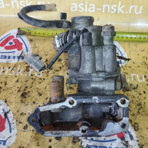 Горловина радиатора Isuzu Elf 4JG2 системы охлаждения двс на гбц