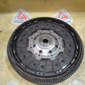 Маховик Audi AGU A3 8L1 '1999 МКПП 1.8T 5MT с корзиной 06A105264K