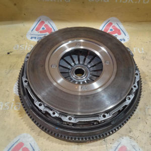 Маховик Audi AGU A3 8L1 '1999 МКПП 1.8T 5MT с корзиной 06A105264K