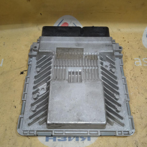 Блок управления двс Audi A5 8T3 CGW '2012 3.0L TFSI 4WD DSG-7 5WP46984 8K5907551B