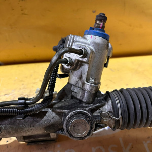 Рулевая рейка Nissan Y51 Fuga клапан
