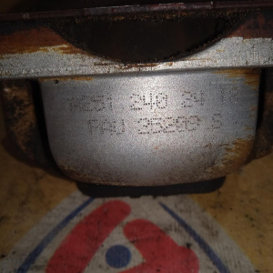 Подушка двигателя Mercedes M272/M273 M-Class W164/W251 R н A2512402418