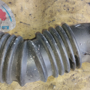 Гофра впускного коллектора Subaru FB16 Levorg VM4 ТУРБО резиновая A13AJ01