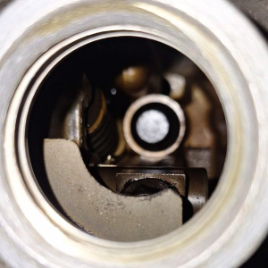 Двигатель Mazda B3-859473 впрыск без генератора и трамблера Demio DW3W '2000-