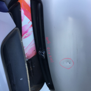 Капот Subaru Legacy/Legacy Lancaster BH#/BE '1998-2000 желез.+решетка(дефект)