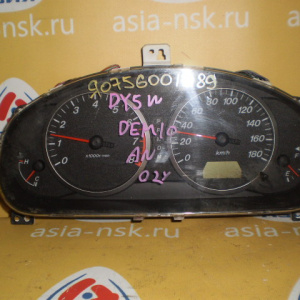 Панель приборов Mazda Demio DY5W YG D393A