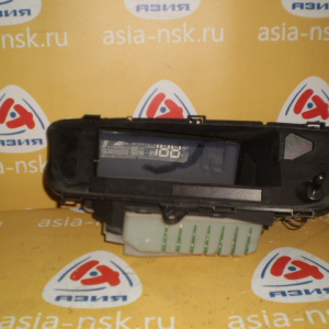 Панель приборов TOYOTA Opa ZCT15 83800-63020