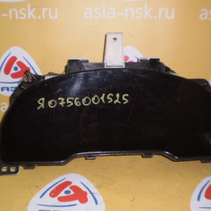 Панель приборов TOYOTA Ipsum ACM20 оптитрон дефект стекла 83800-44460