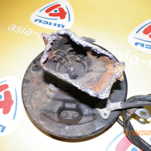 Ступица Toyota QNC20 bB зад, лев 2WD ABS. Барабанные тормоза. В сборе. Дефект датчика ABS.