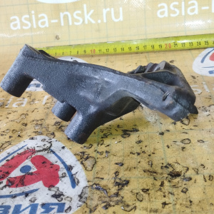 Крепление подушки ДВС Toyota 3S-FSE Corona Premio/Nadia ST210/SXN10 '12.1996- перед, прав 12315-74160