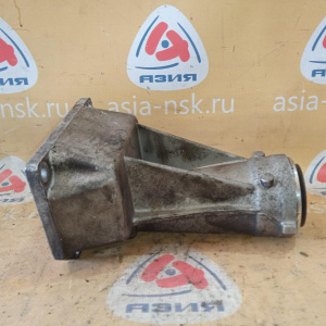 Кронштейн редуктора BMW E70/E71 X5 N52N/N54/N55 '2007 F Опорный кронштейн с подшипником 31507552541, 31507552542