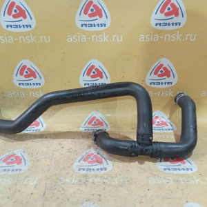 Патрубок радиатора Land Rover PCH000460 Discovery LT/L318 94D '2004 в 4.0L V8 от термостатата к радиатору