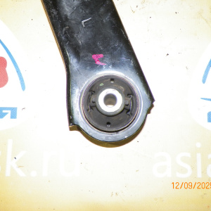 Рычаг Nissan Z12 Cube перед, лев