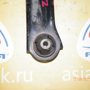 Рычаг Nissan Z12 Cube перед, прав