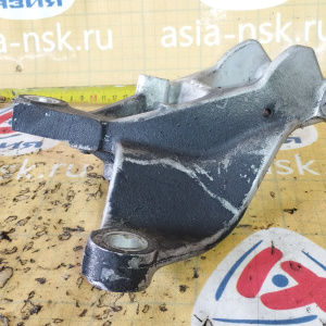 Крепление подушки ДВС Honda L15A Freed GB4 4WD CVT перед, лев ( 50SYZ ) 50650-SYZ-000