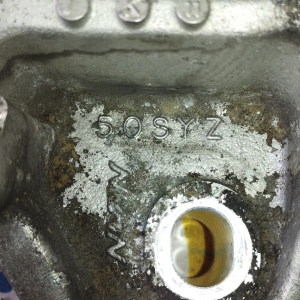 Крепление подушки ДВС Honda L15A Freed GB4 4WD CVT перед, лев ( 50SYZ ) 50650-SYZ-000