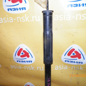 Амортизатор Toyota NCP130/NCP131/KSP130/NSP130 Vitz/Yaris R цена за штуку