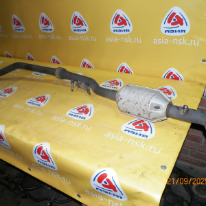 Глушитель Mitsubishi ASX GA3W 1 резонатор средняя часть + штаны + катализатор