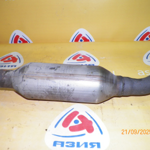 Глушитель Mitsubishi ASX GA3W 1 резонатор средняя часть + штаны + катализатор