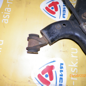 Балка Toyota SV50/AZV50 Vista/Vista Ardeo '1998-2000 в сборе. R ABS DISK.