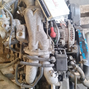 Двигатель Subaru EJ204-B195817 БЕЗ  ЕГР Legacy/Forester BH5-137629 '2001-
