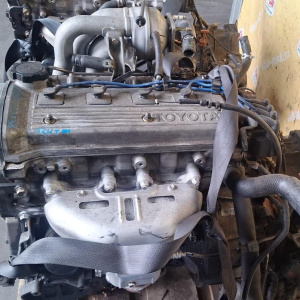 Двигатель Toyota 5E-FE-1042230 катушечный  БЕЗ НАВЕСНОГО Caldina/Corolla/Corsa/Raum EXZ10--0011538