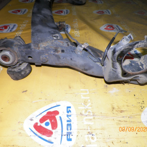 Балка Toyota ACM21 Ipsum Голая. R